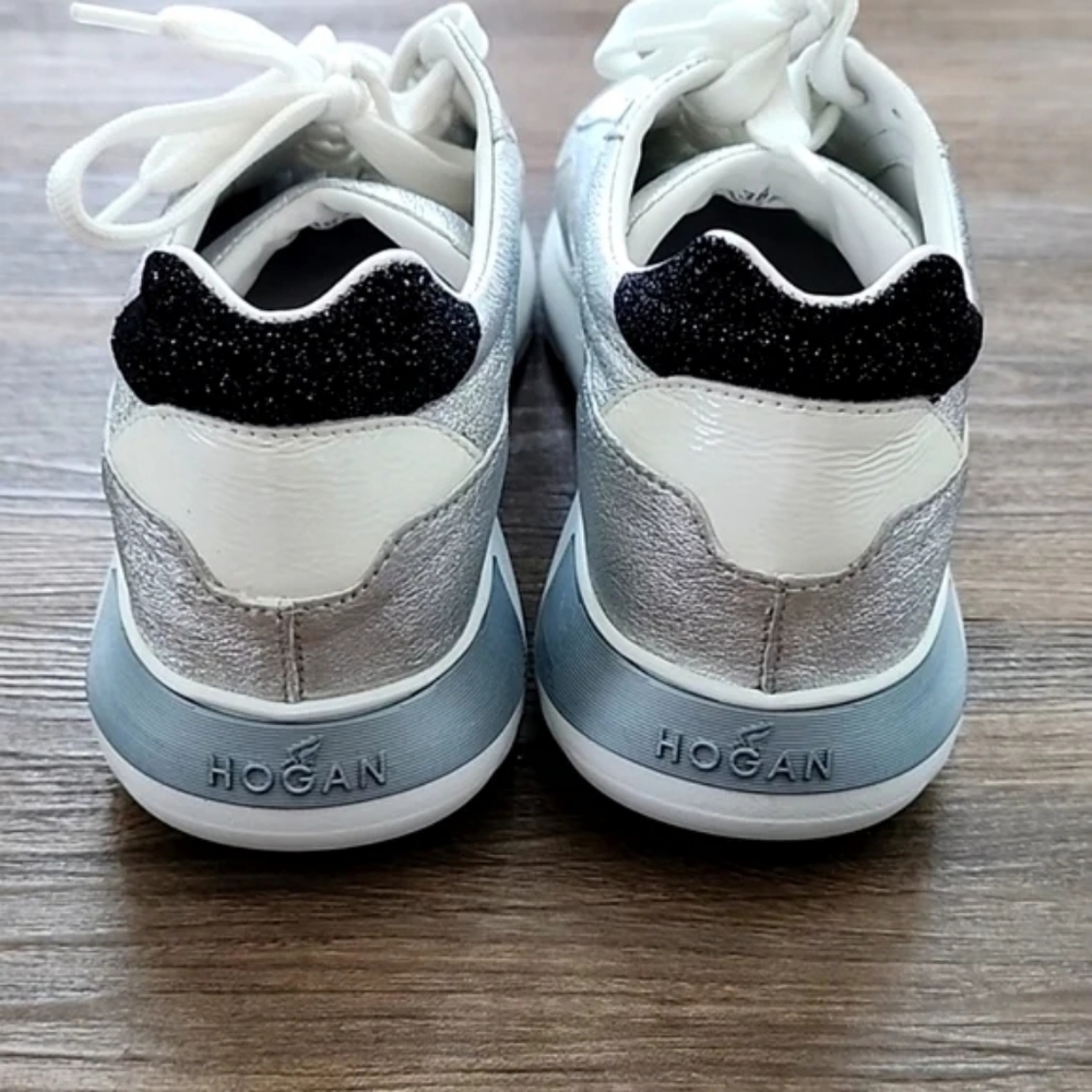 Hogan Sneakers - Picture 5 of 10